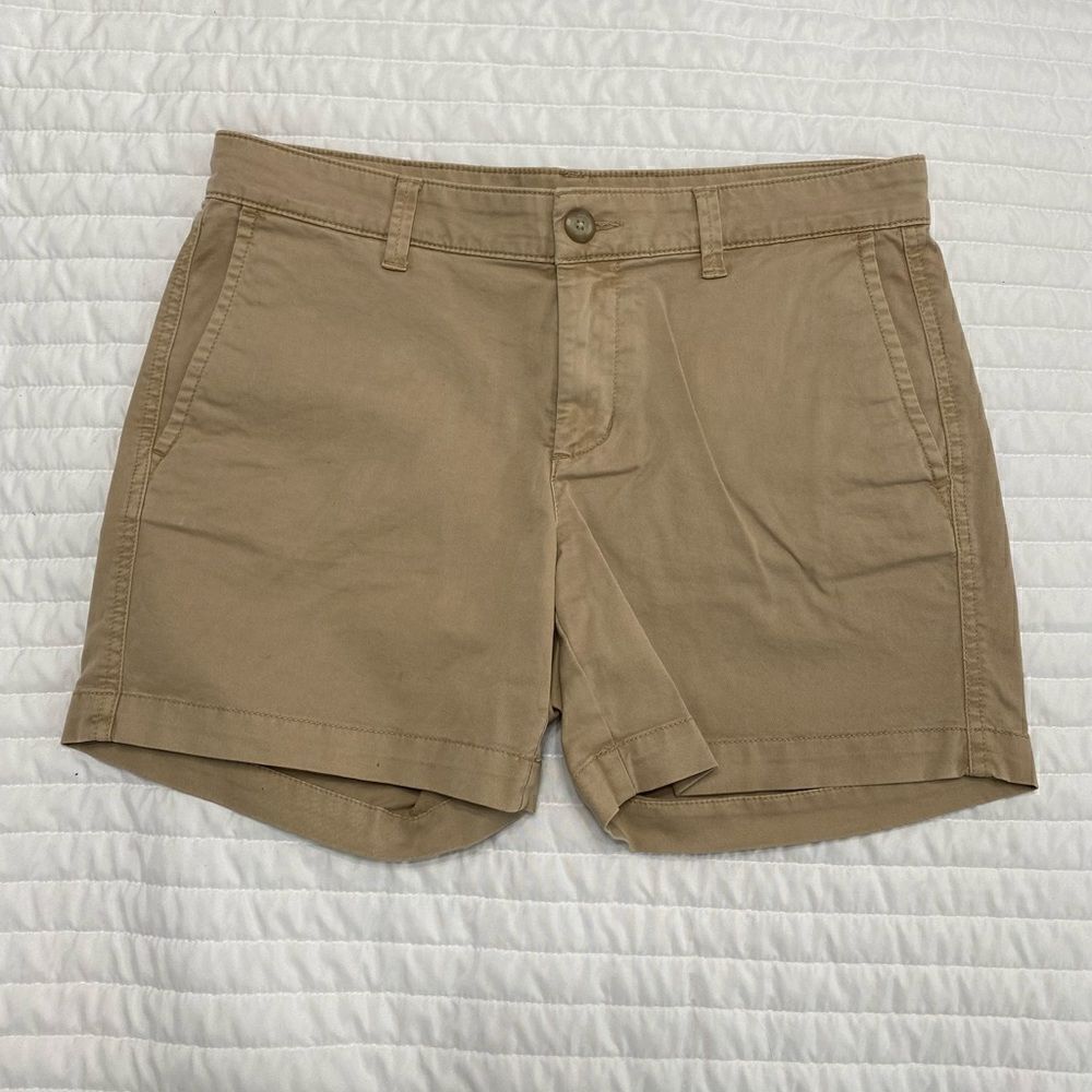 Khakis by Gap Shorts Women Size 2